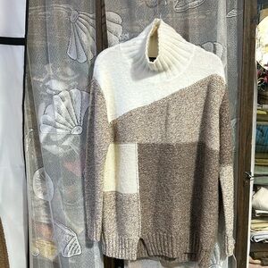 French Connection turtleneck sweater Med